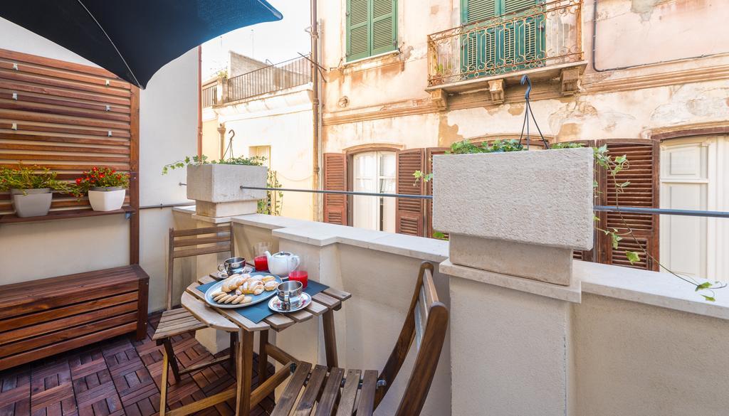 Castelletto Suite La Marina Cagliari Bagian luar foto
